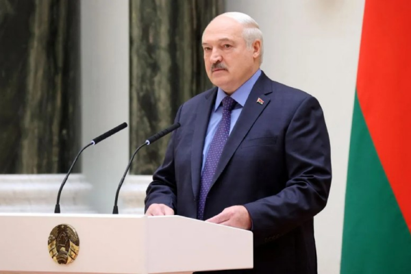 Presidente de la Republica de Belarus felicita al Comandante Daniel Ortega por su cumpleaños
