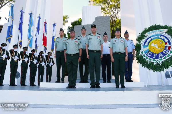 Ejército de Nicaragua conmemora 28 aniversario de la CFAC con ofrenda floral