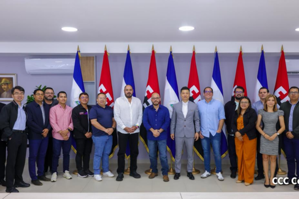 Comunicadores reciben al Embajador de China y reafirman cooperación comunicacional