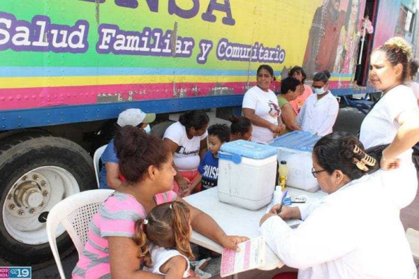 Más Salud y Más Vida: ferias de salud y clínicas móvil para la atención de las familias