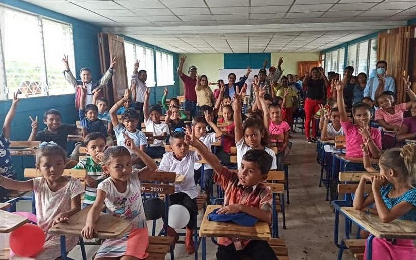 Impulso a la educación, salud, producción y medio ambiente: nuevos centros, programas y congresos nacionales