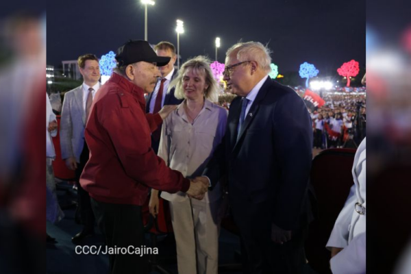 Embajador de Rusia en Nicaragua felicita al Comandante Daniel Ortega por su cumpleaños