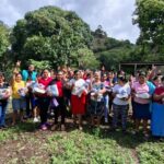 Entregan obsequios navideños a familias y Madres de Héroes y mártires