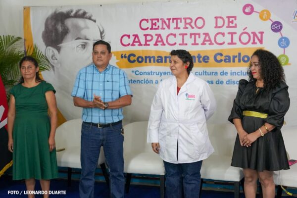 Servidores públicos se preparan para atender con calidad y calidez a personas con discapacidad