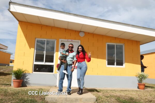 Cien familias reciben su vivienda en “Nuevas Victorias”; el programa avanza hacia las 12 mil casas con nuevas fases en marcha