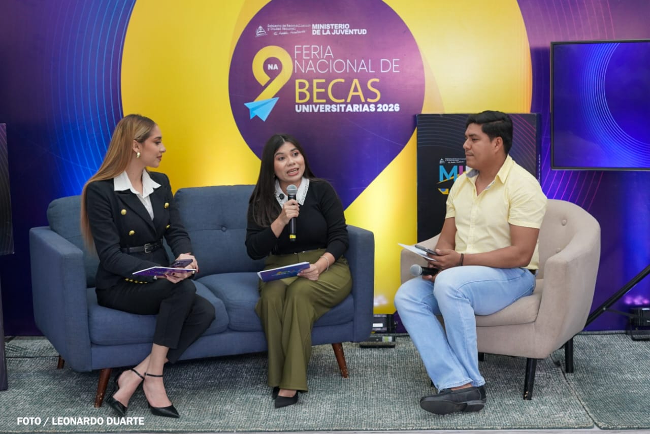 Juventud que avanza: presentan más de 36 mil becas para el 2026