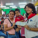 Alegría y derechos restituidos: Niños del Colegio Otto de la Rocha reciben el Bono Presidencial