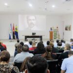 ENEL rinde homenaje a Darío, el eterno maestro