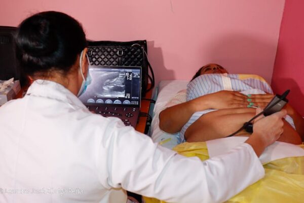 Protegiendo dos vidas: jornada especializada refuerza salud materna en Managua