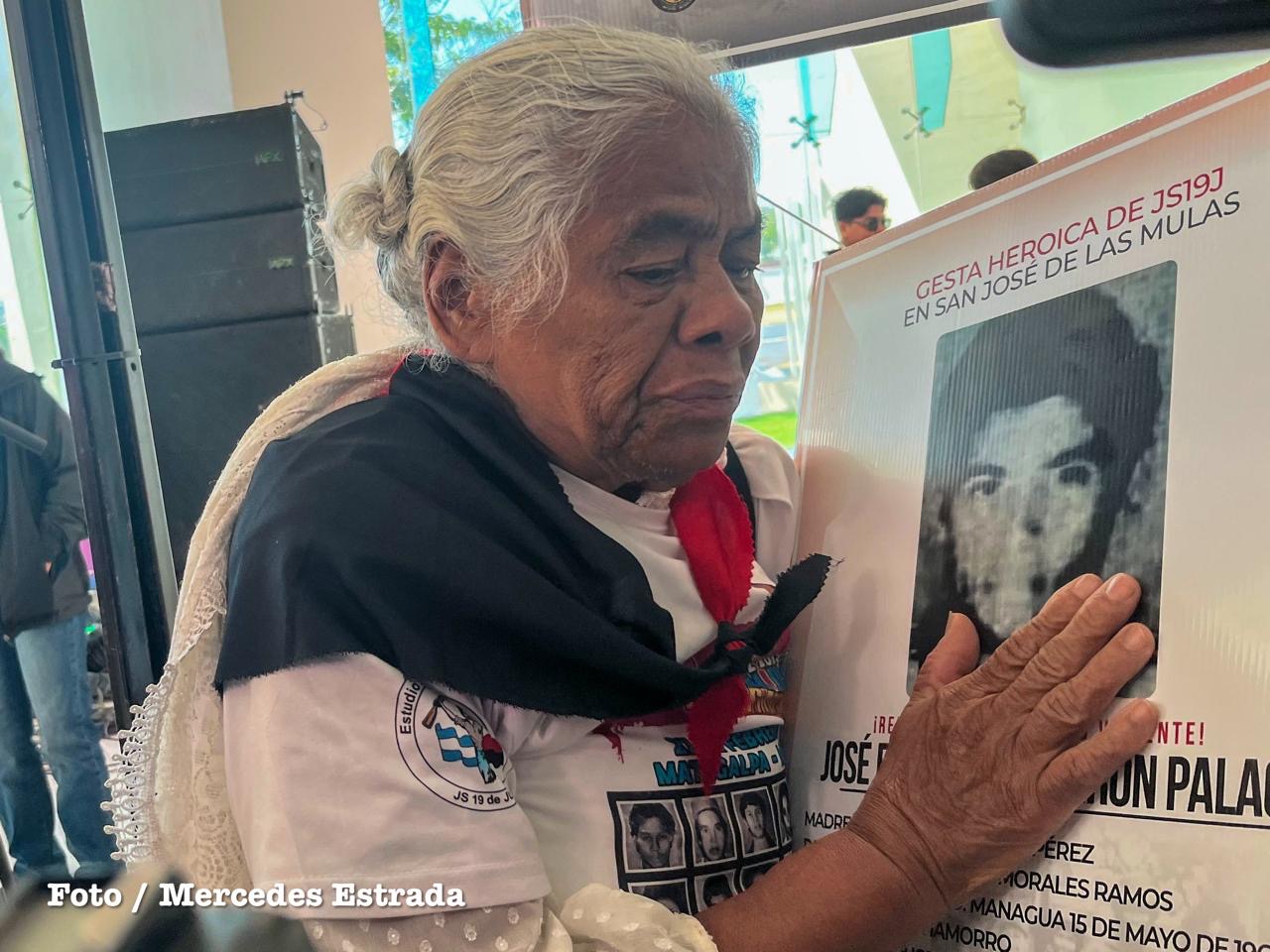 Héroes de San José de las Mulas son recordados en emotiva expo fotográfica