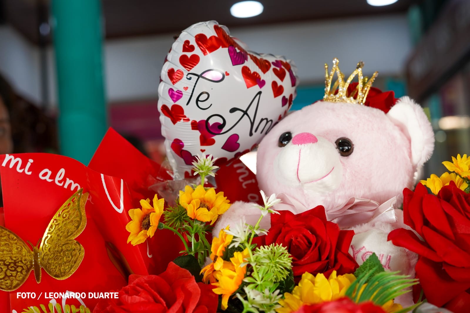 Amor y amistad se viven con ofertas en el Mercado Israel Lewites