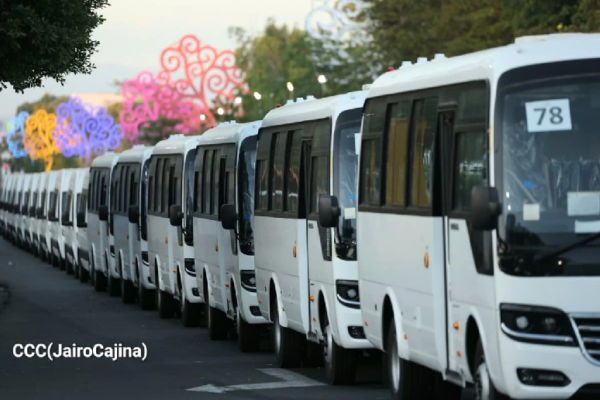 Acto de entrega fortalece el trabajo de cooperativas de transporte en Nicaragua