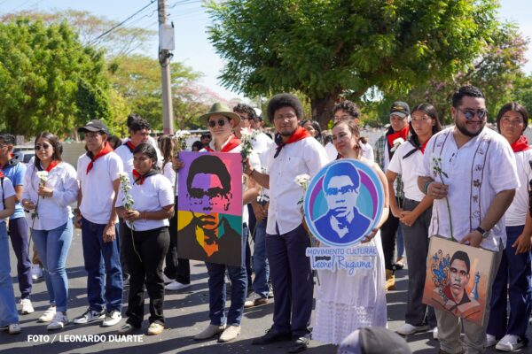Juventud Sandinista rinde homenaje al poeta guerrillero Leonel Rugama en su 77 aniversario natal