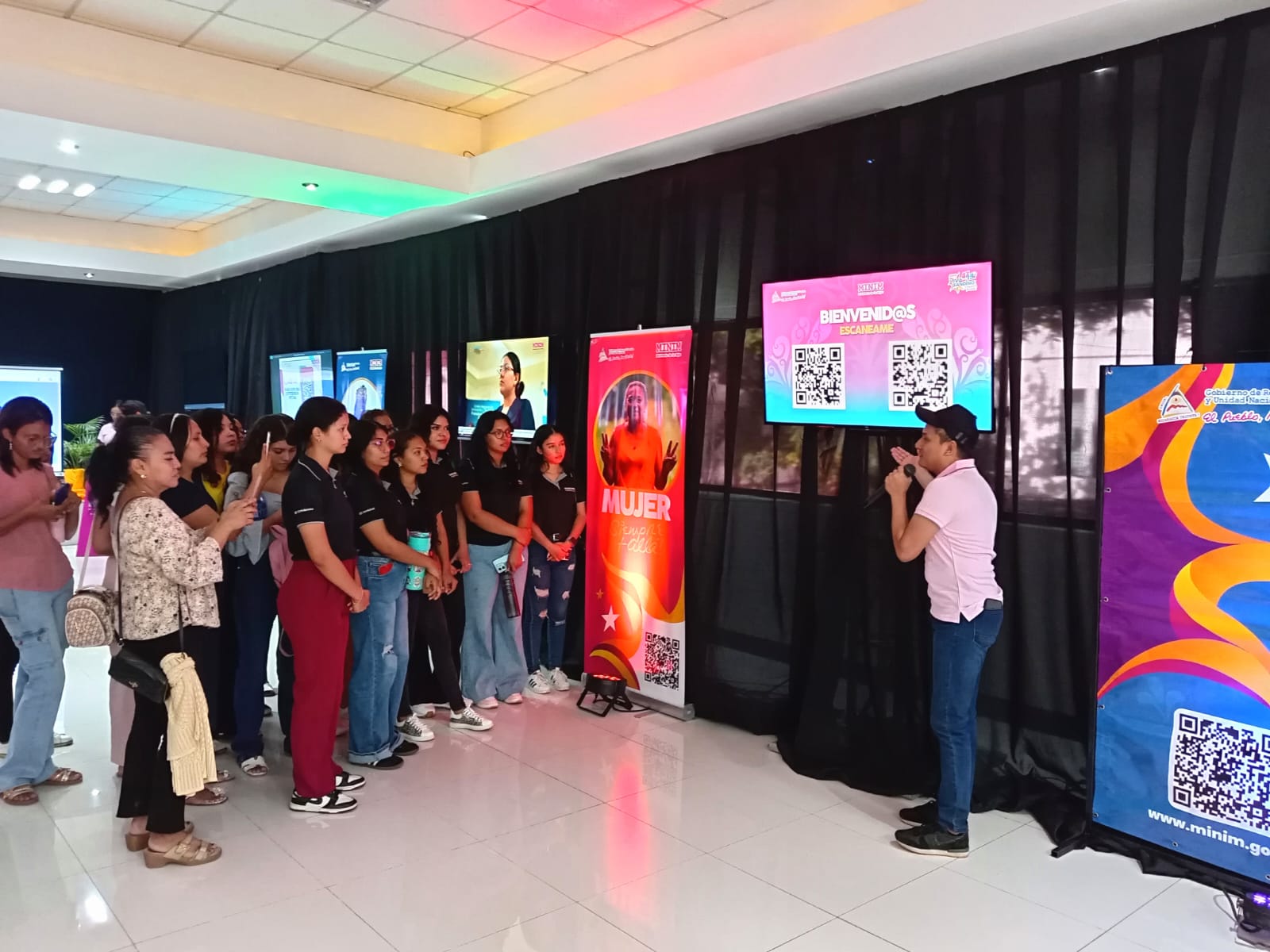Experiencia “Mujeres, memorias y derechos” llega a universitarios de Managua y León