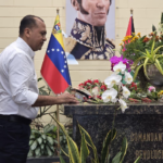 Embajada de Nicaragua rinde homenaje al Cmdte. Hugo Chávez en Caracas