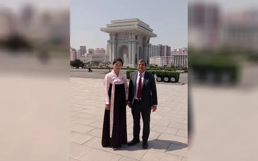 Embajada nicaragüense presenta respetos por efeméride en la RPD de Corea