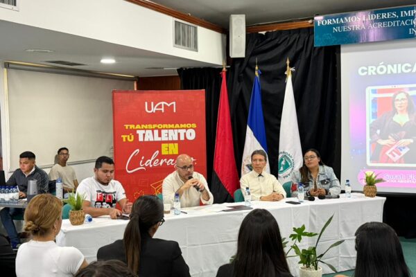 Comunicadores Sandinistas con Estudiantes de la UAM