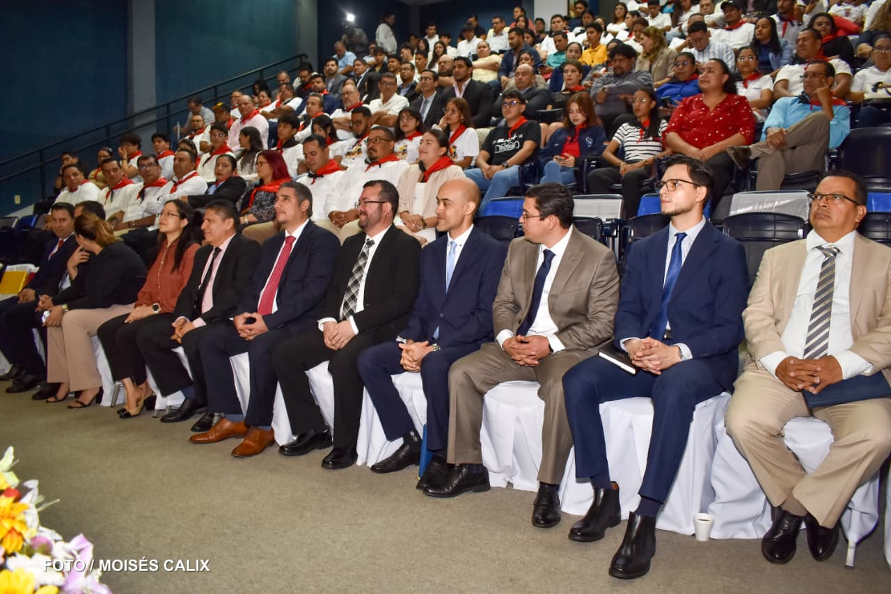 UNI inaugura año académico 2026 con lección magistral del Ministro de Transporte