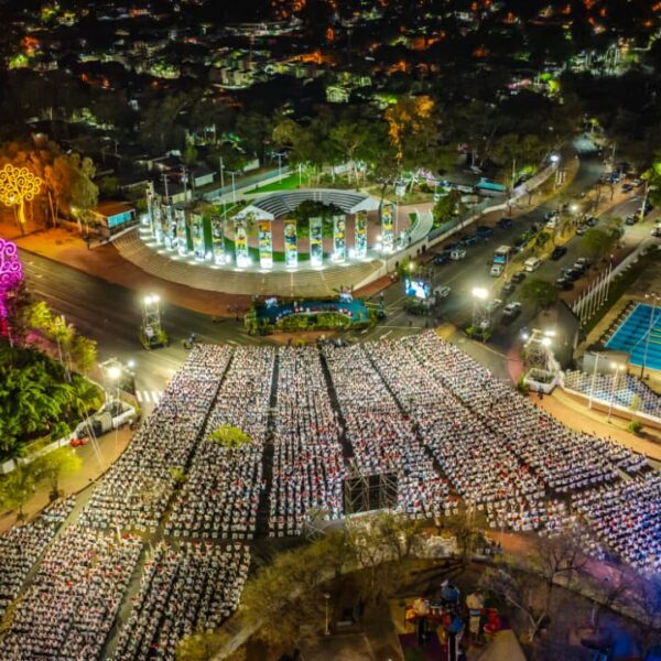 Foto de Imágenes aéreas del acto central de Abril: Mes de la Paz