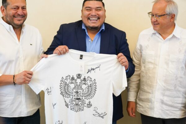 Embajada de Rusia recibe a FENIFUT tras partido en Krasnodar