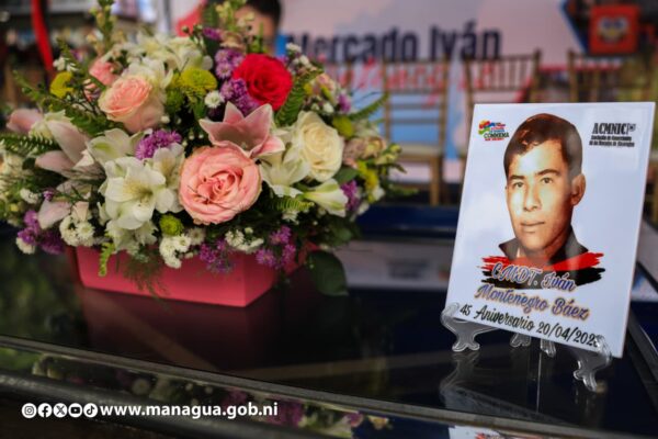 Mercado Iván Montenegro celebra 45 años con alegría y orgullo