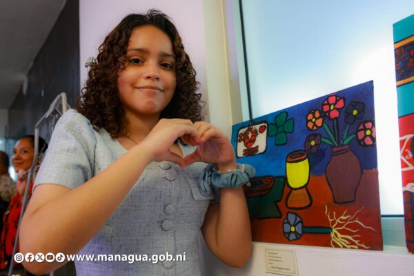 Estudiantes exponen arte religioso en el Museo Lolita Soriano