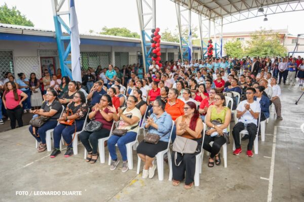 Maestros fortalecen su enseñanza con nuevos métodos en Managua