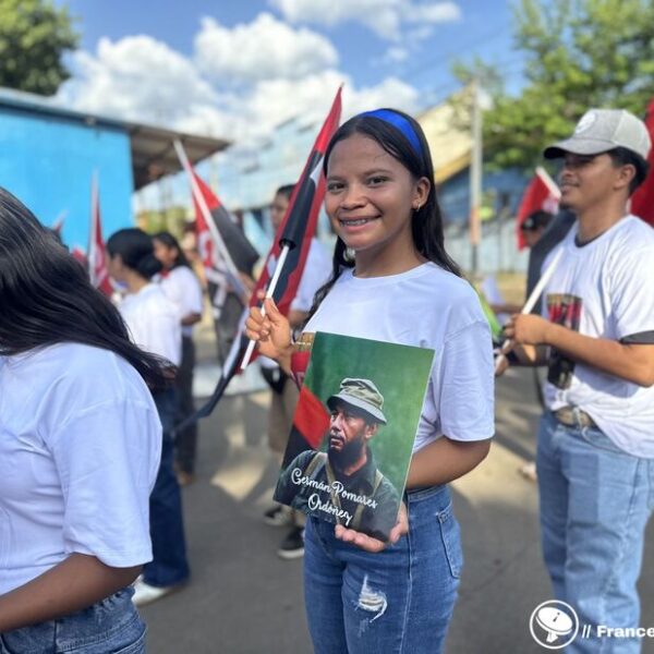 Foto de Recorrido de la Antorcha de la Inmortalidad rinde homenaje al Comandante Germán Pomares