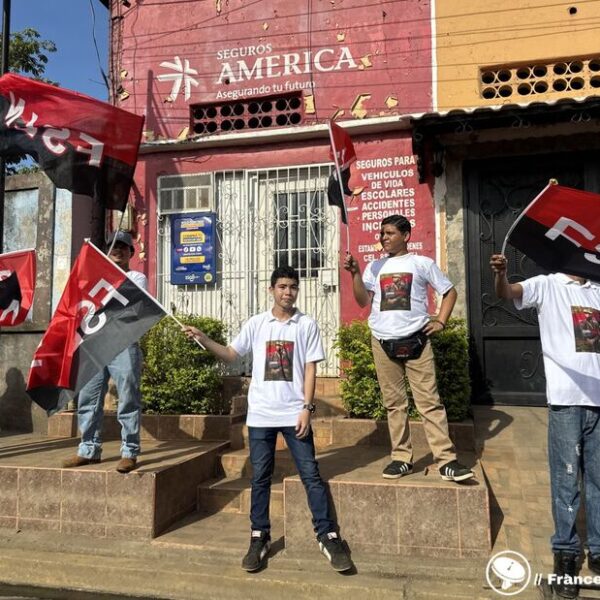Foto de Recorrido de la Antorcha de la Inmortalidad rinde homenaje al Comandante Germán Pomares