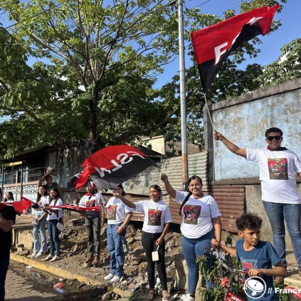 Foto de Recorrido de la Antorcha de la Inmortalidad rinde homenaje al Comandante Germán Pomares