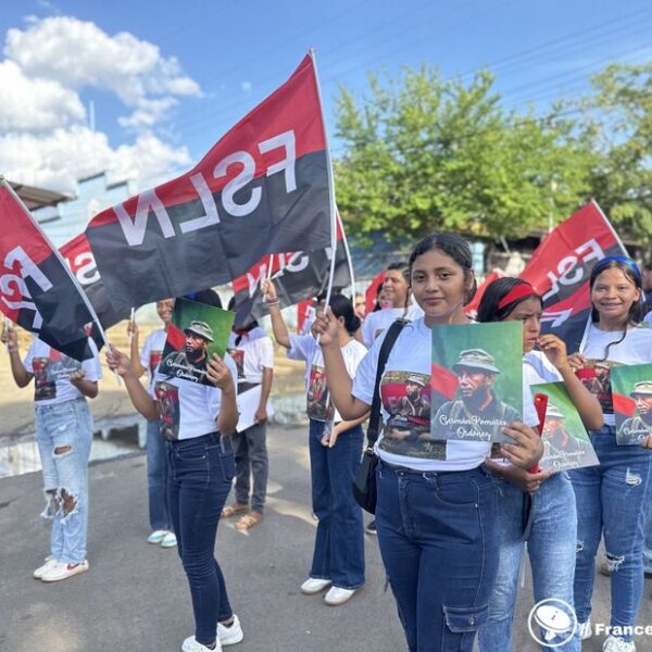 Foto de Recorrido de la Antorcha de la Inmortalidad rinde homenaje al Comandante Germán Pomares