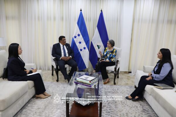 Honduras y Nicaragua abordan temas de integración regional y seguimiento al Tratado Bicentenario