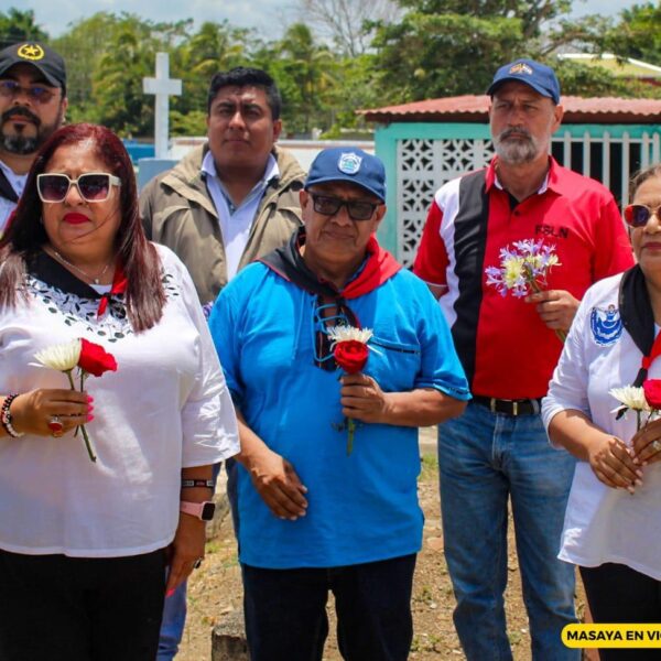 Foto de Juventud Sandinista honra a Margarita Calderón