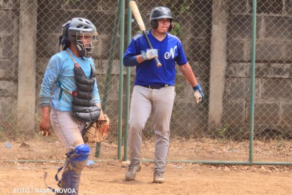 Managua premia a campeones del Festival Escolar de Béisbol