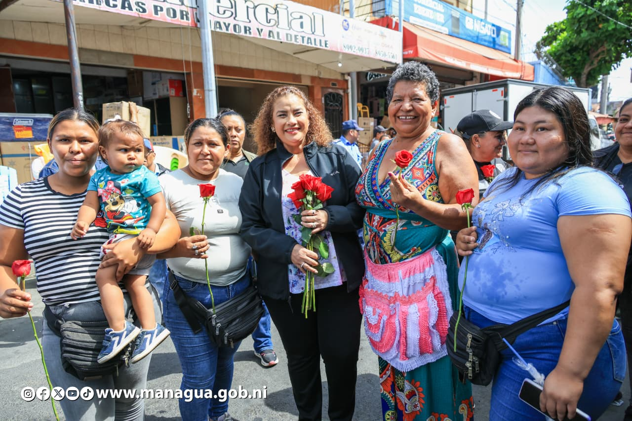 Mercado Oriental dinamiza economía por Día de las Madres con promociones y alta afluencia de visitantes