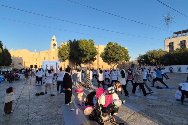 Nicaragua participa en la conmemoración del Día Internacional del Yoga en Belén, Palestina