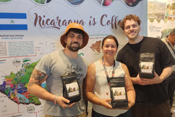 Café nicaragüense conquista nuevos mercados internacionales en la feria World of Coffee 2026