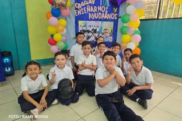 Colegio Otto de la Rocha celebra el Día del Maestro reconociendo la entrega y vocación de los docentes
