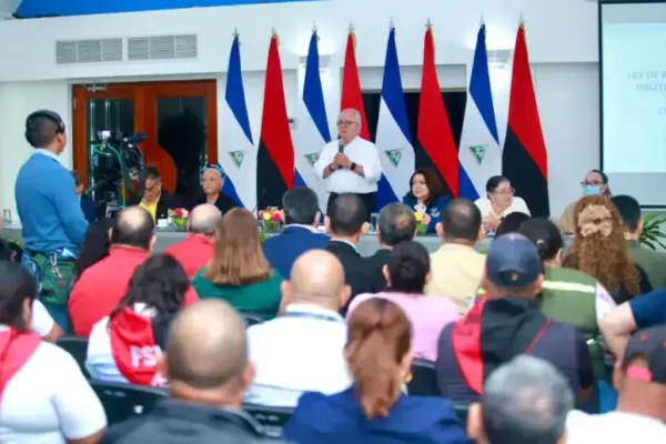 Meeting with Public Sector Workers during the Consultation Process on the Constitutional Reforms