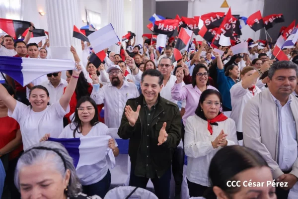 Reforma constitucional: este jueves concluye consulta con la Juventud Presidente