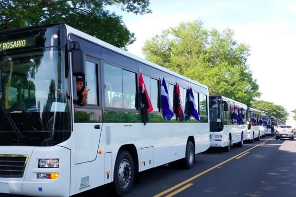 Llegan 60 nuevos autobuses de la República Popular China para fortalecer el transporte en Nicaragua