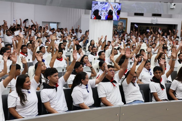 Copresidenta destaca protagonismo de la Juventud Sandinista durante presentación de reformas constitucionales