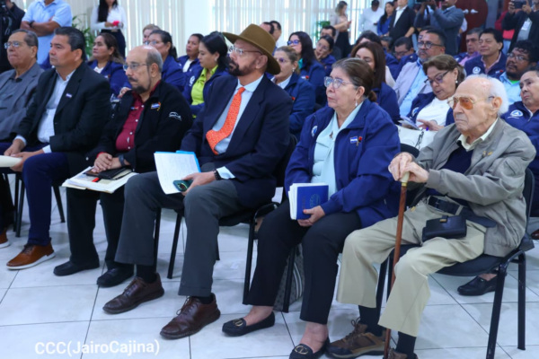 Diputados del PARLACEN respalda Reforma Parcial a la Constitución durante consulta en la Asamblea Nacional