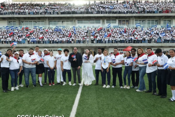 MANIFIESTO DE JUVENTUD PRESIDENTEANTE LA ANTORCHA DE LA LIBERTAD