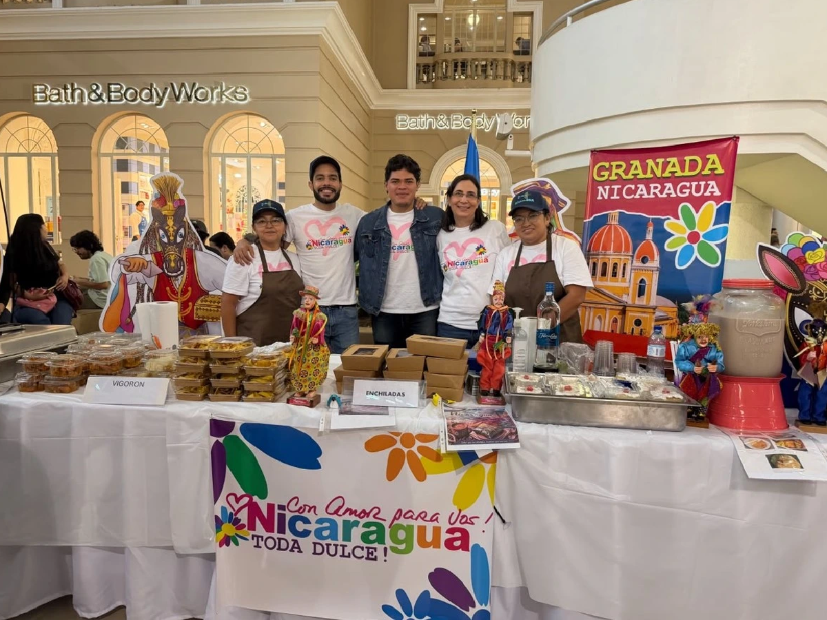 Nicaragua comparte su gastronomía tradicional en feria internacional de El Salvador