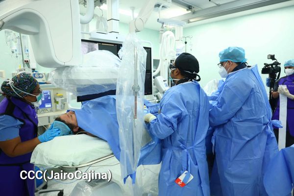 Sin cirugía abierta y con recuperación rápida: así avanza la cardiología intervencionista en Nicaragua