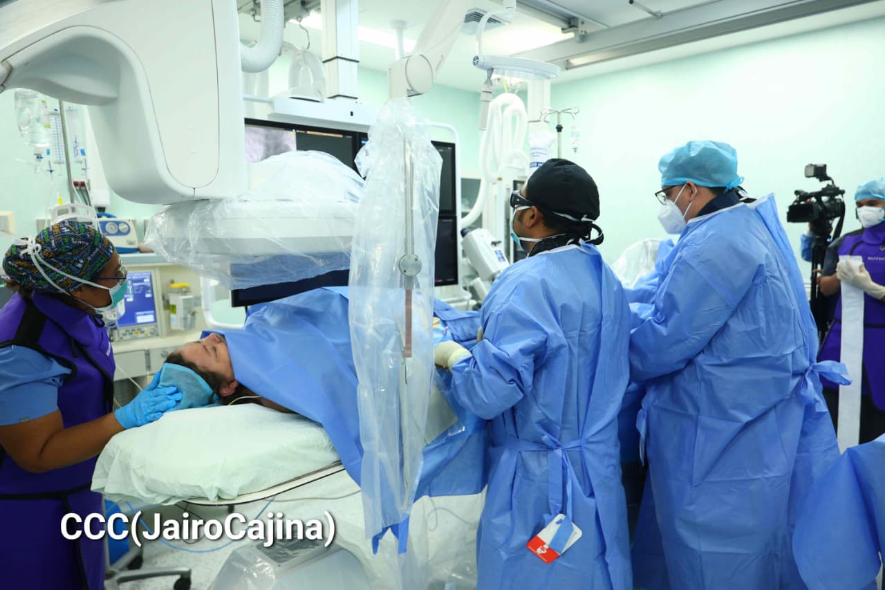 Sin cirugía abierta y con recuperación rápida: así avanza la cardiología intervencionista en Nicaragua