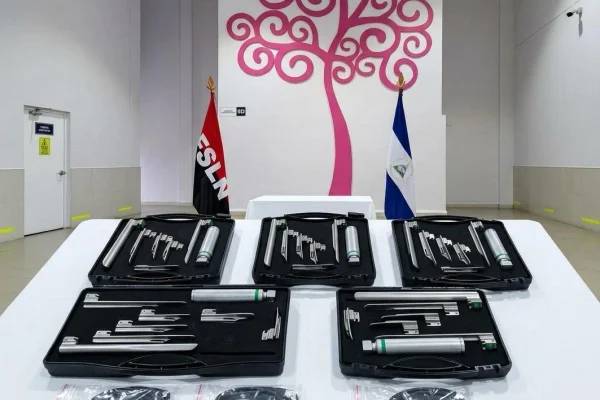 MINSA fortalece atención especializada con nuevos equipos oftalmológicos y respiratorios en nueve departamentos